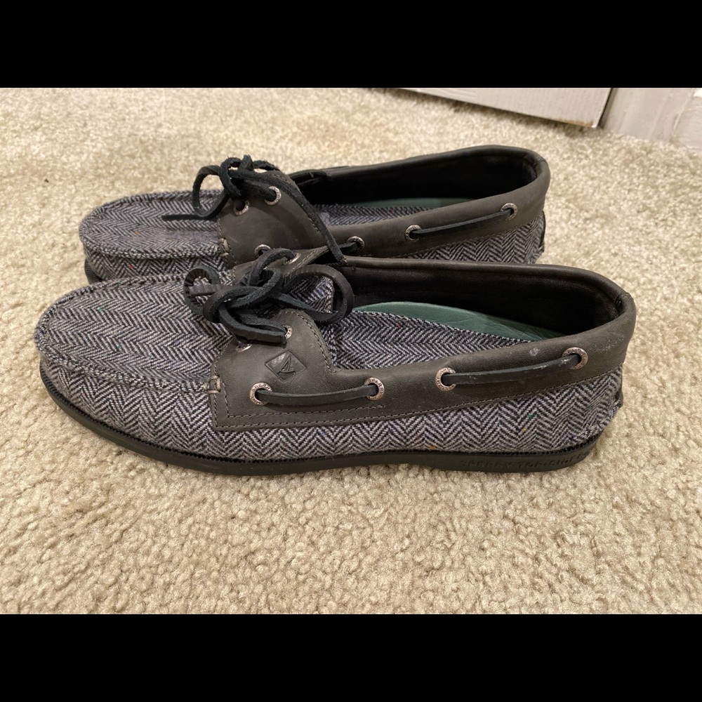 Sperry boat shoes new without tag